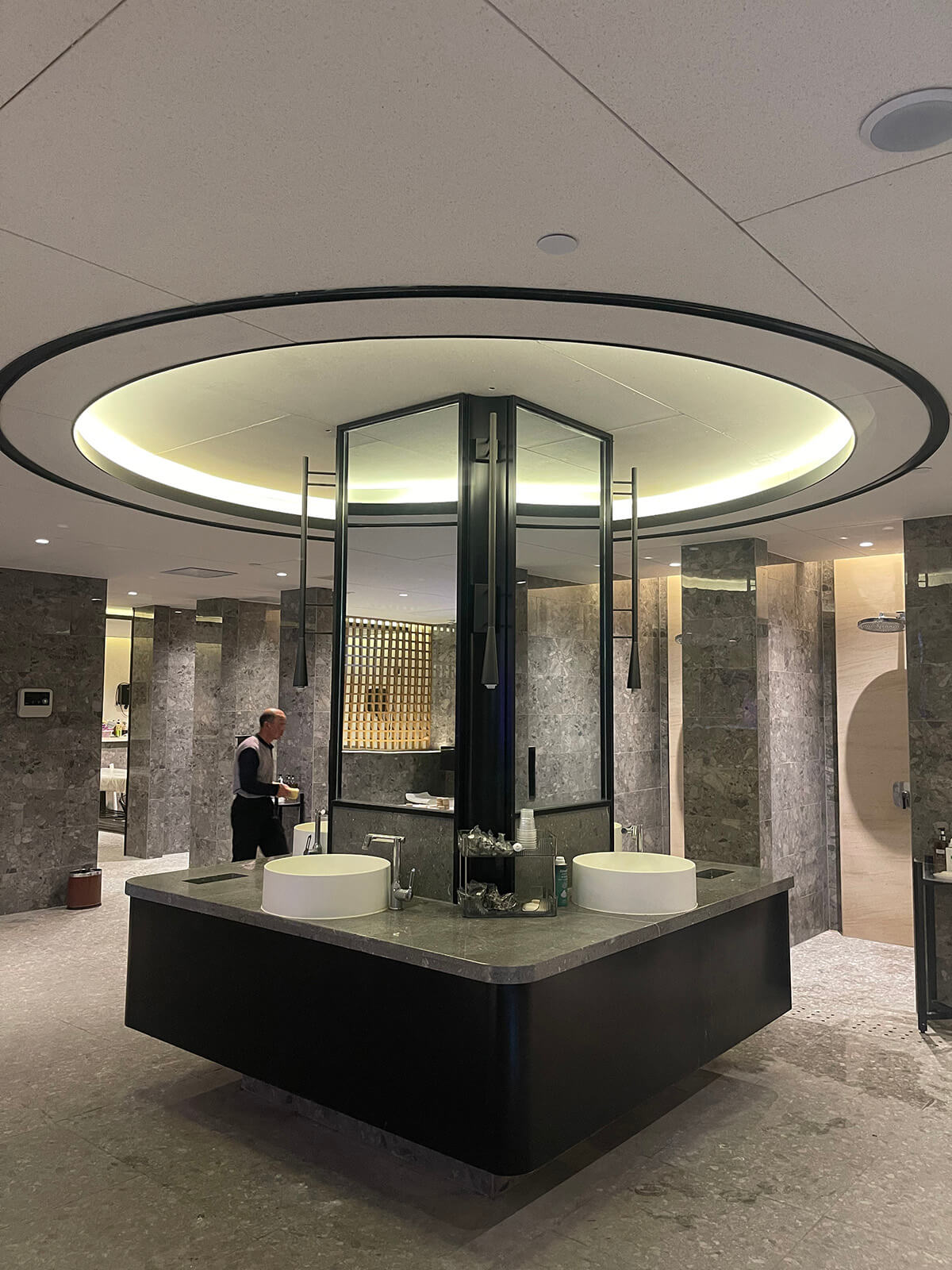 Smart-Mirror-with-Frame